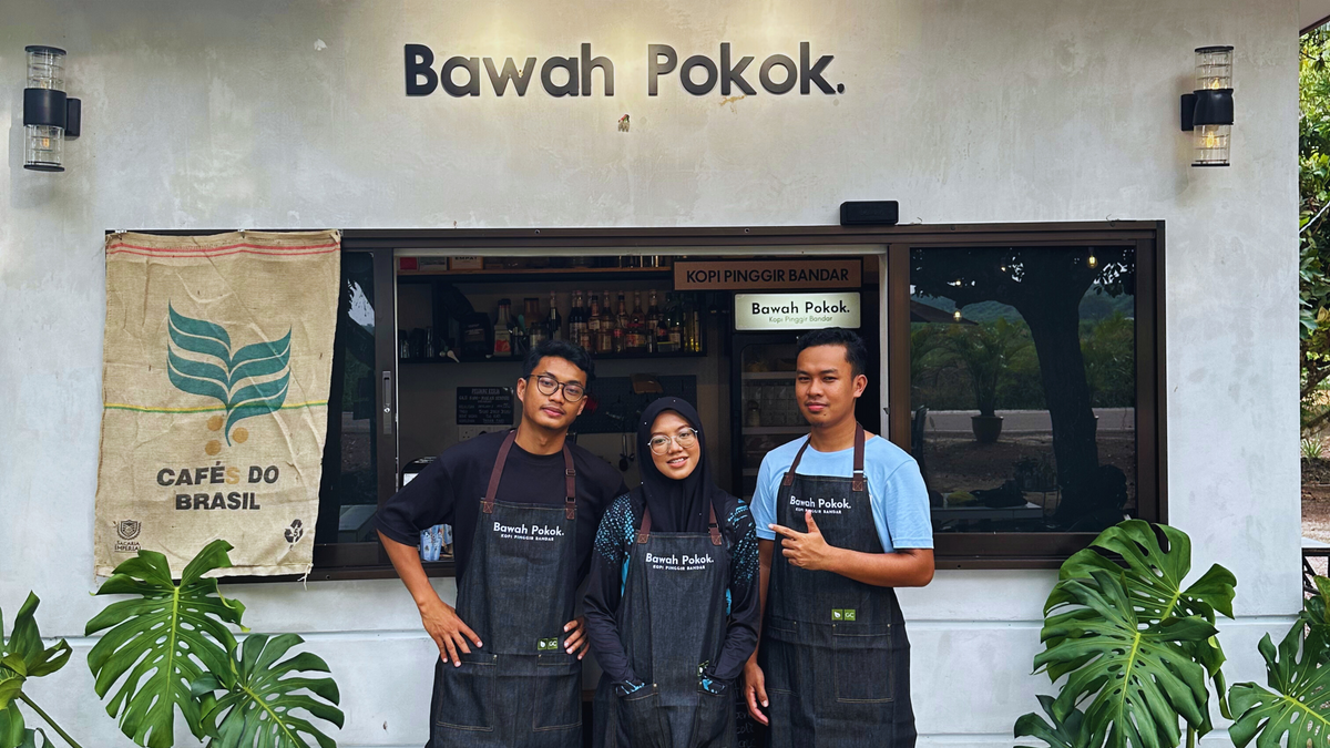 The Owner of Bawah Pokok Cafe - Muhammad Zulhilmi