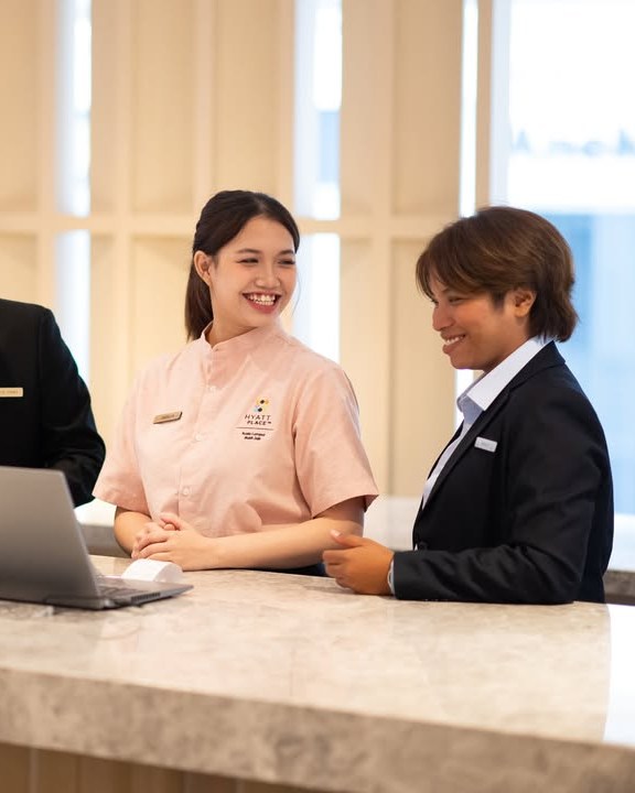 Hyatt Place Bukit Jalil Brydan Pink Shirt