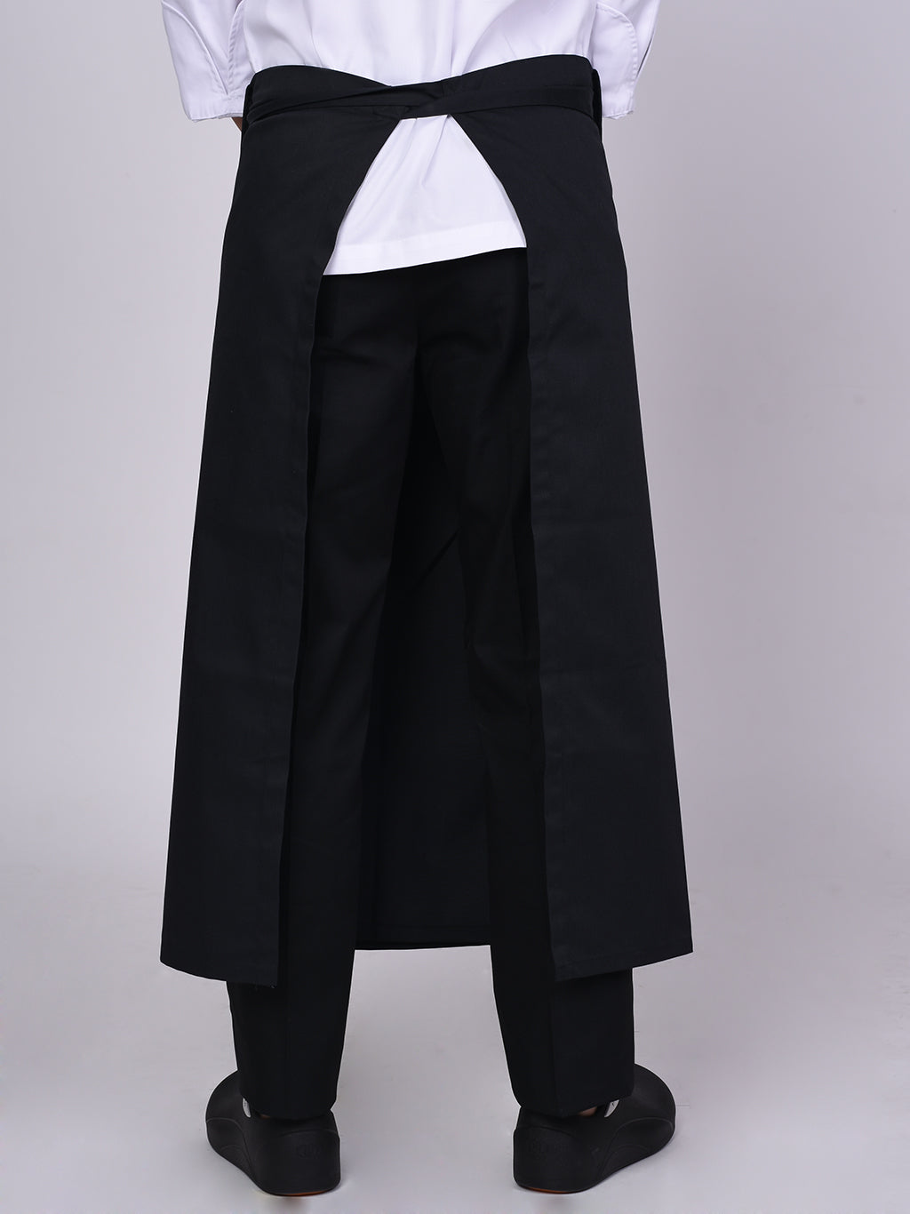 Flap With Slit Half Apron Black